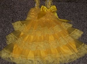 New without tags Lily bow peep lace dress